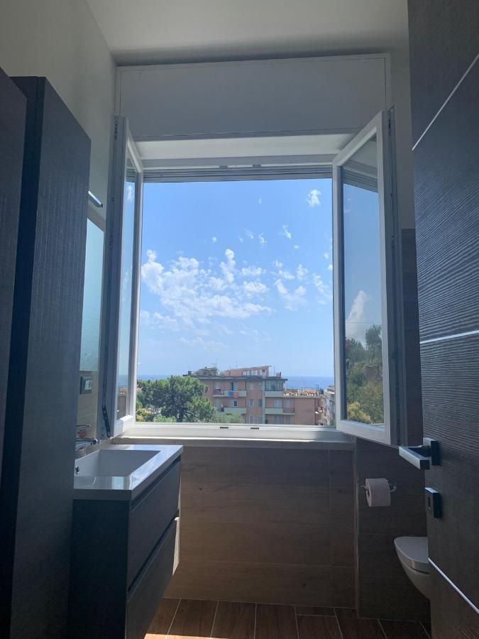 Apartmán Terrazza Sul Mare In Via Devoto Chiavari Exteriér fotografie